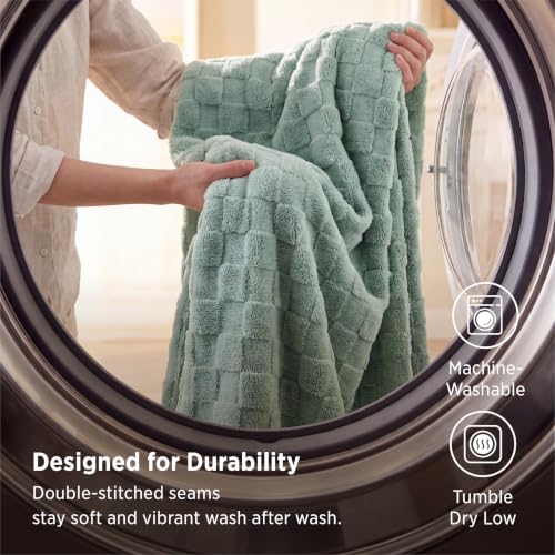 Bedsure Checkered Fleece Throw Blanket,Cute Home Decor,Sage Green,50"×60" | Couch/Sofa/Bed/Office, Lightweight Design, Soft Cozy Cute, All Season, Gifts for Women Girls, Bedroom Home Decor