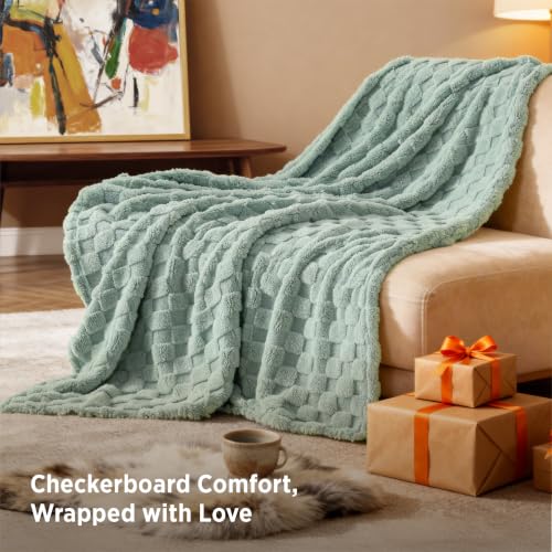 Bedsure Checkered Fleece Throw Blanket,Cute Home Decor,Sage Green,50"×60" | Couch/Sofa/Bed/Office, Lightweight Design, Soft Cozy Cute, All Season, Gifts for Women Girls, Bedroom Home Decor