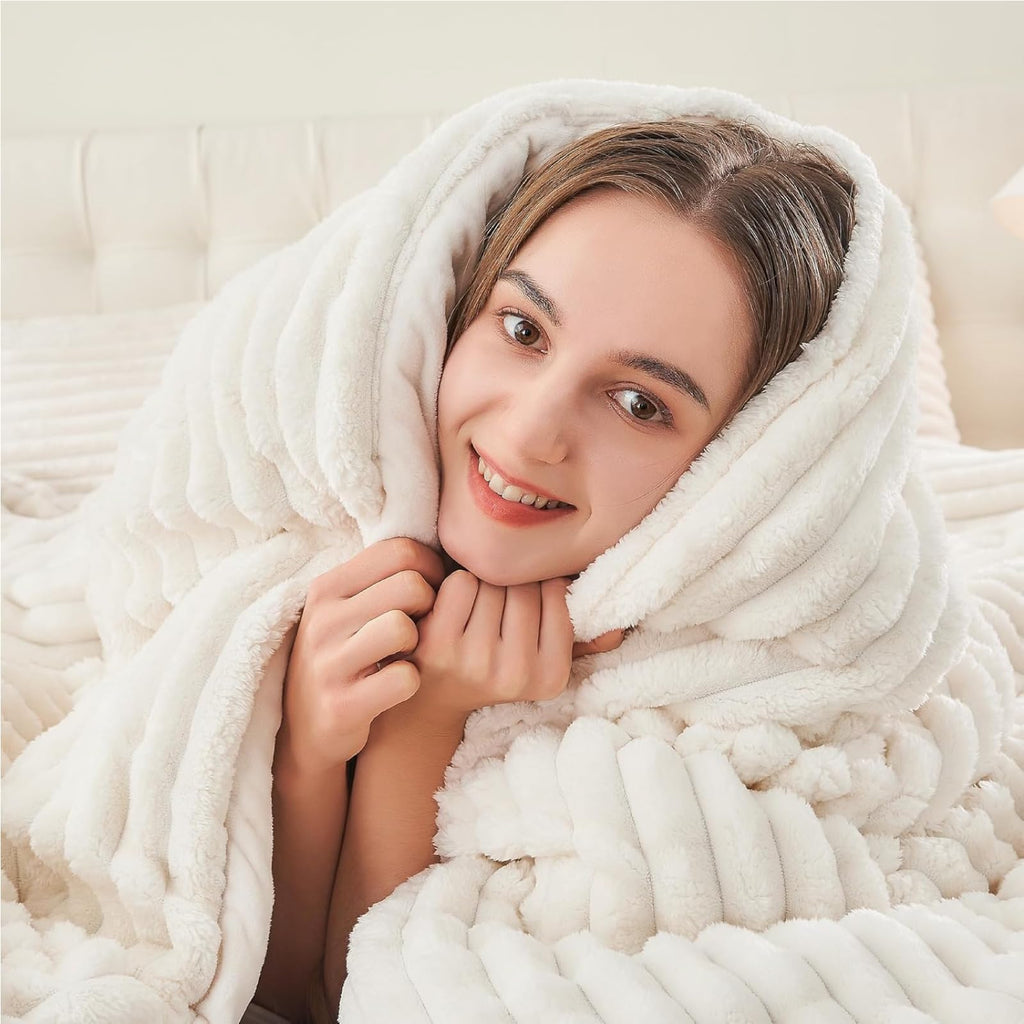 BEDELITE Fleece Queen Comforter Set, Fluffy Bed Set, Cream White | Super Soft & Warm Bedding, Luxury Fuzzy Faux Fur Comforter for Winter, Heavy Plush Bedding, with 2 Pillowcases